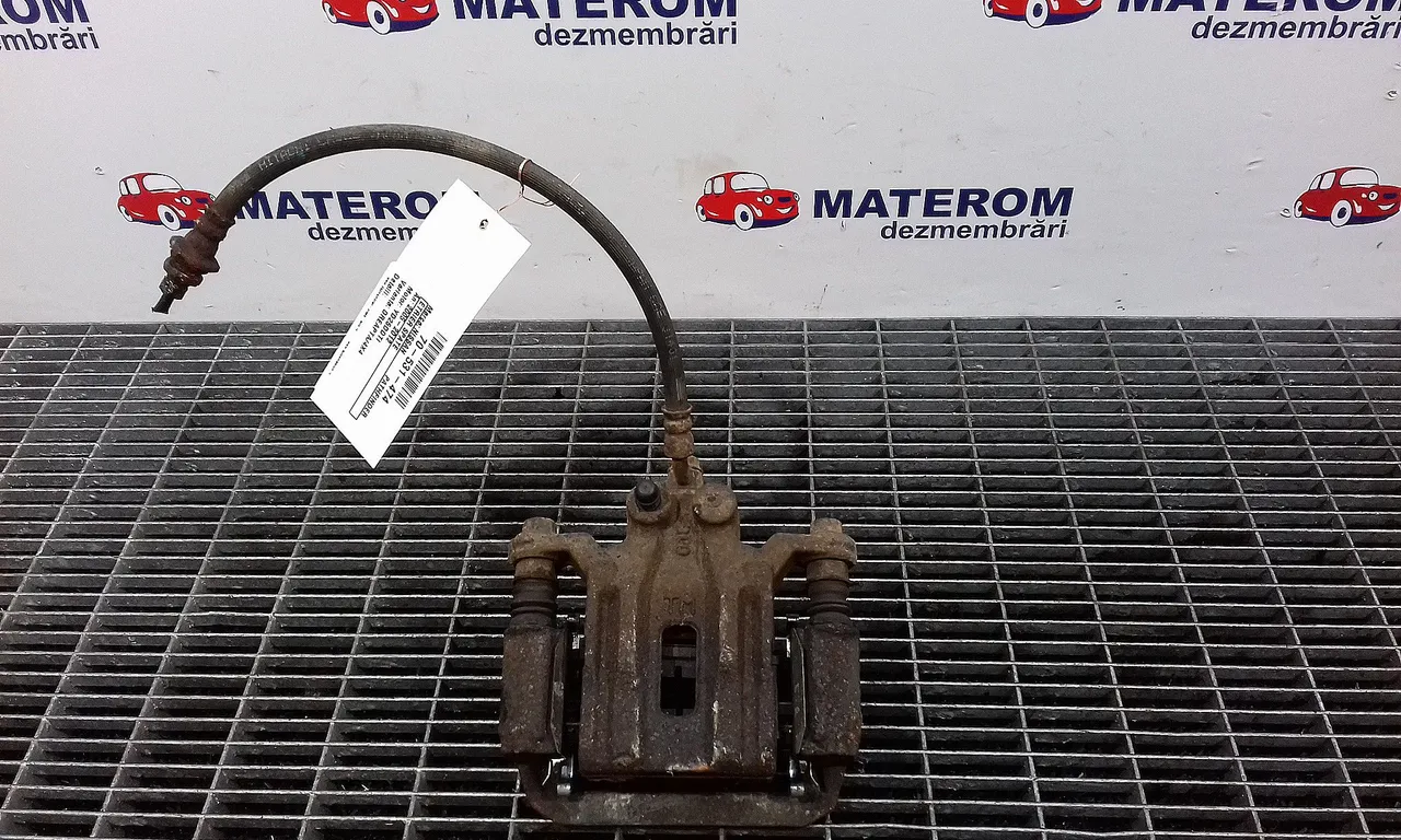 ETRIER SPATE DREAPTA NISSAN PATHFINDER III 2005-2012