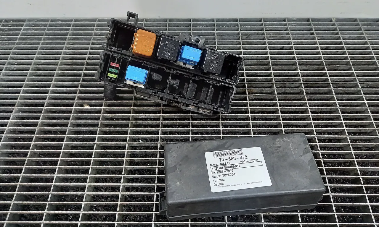 TABLOU SIGURANTE NISSAN PATHFINDER III 2005-2010