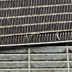 RADIATOR CLIMA NISSAN PRIMERA 1.6 2002-2006 oe-92100BM407, vedere laterala