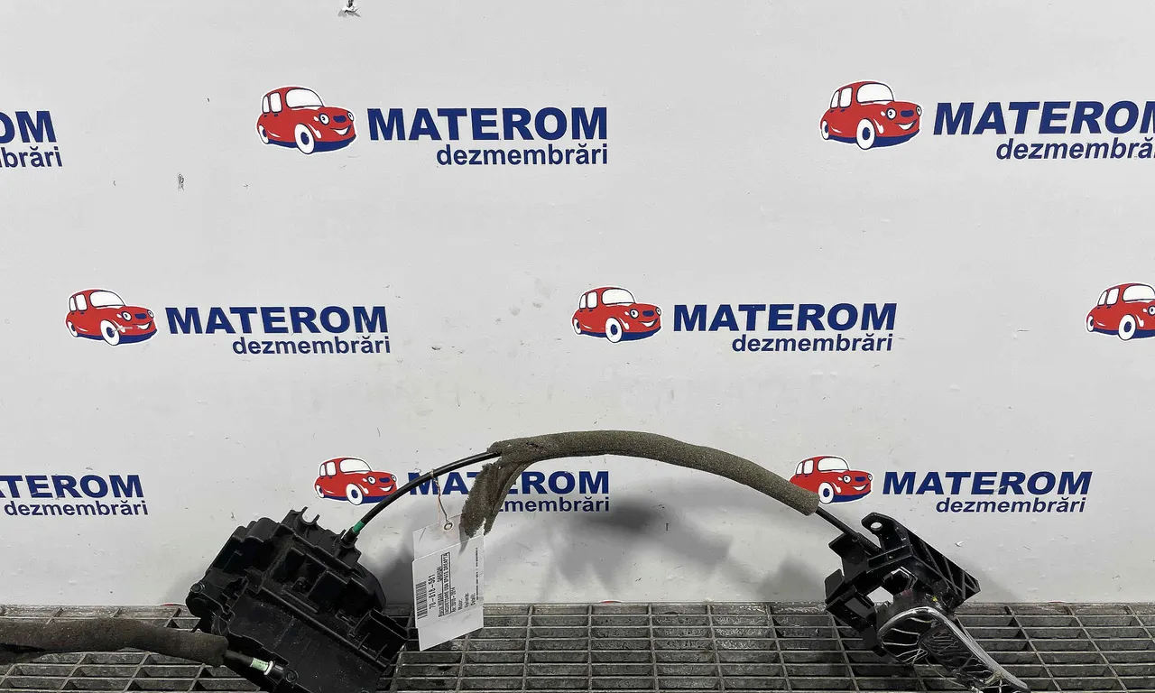 INCUIETOARE USA SPATE DREAPTA NISSAN QASHQAI I 2006-2015