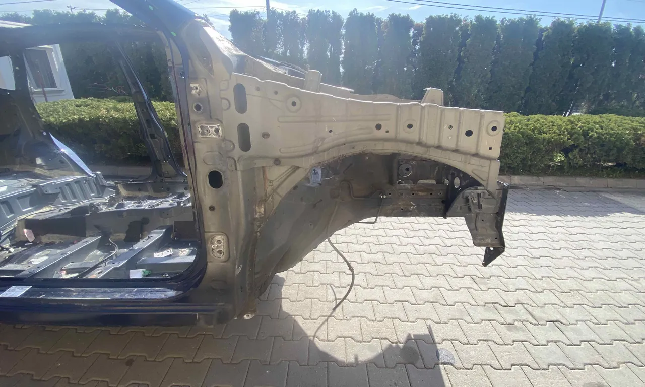 LONJERON DREAPTA NISSAN QASHQAI I 2006-2015