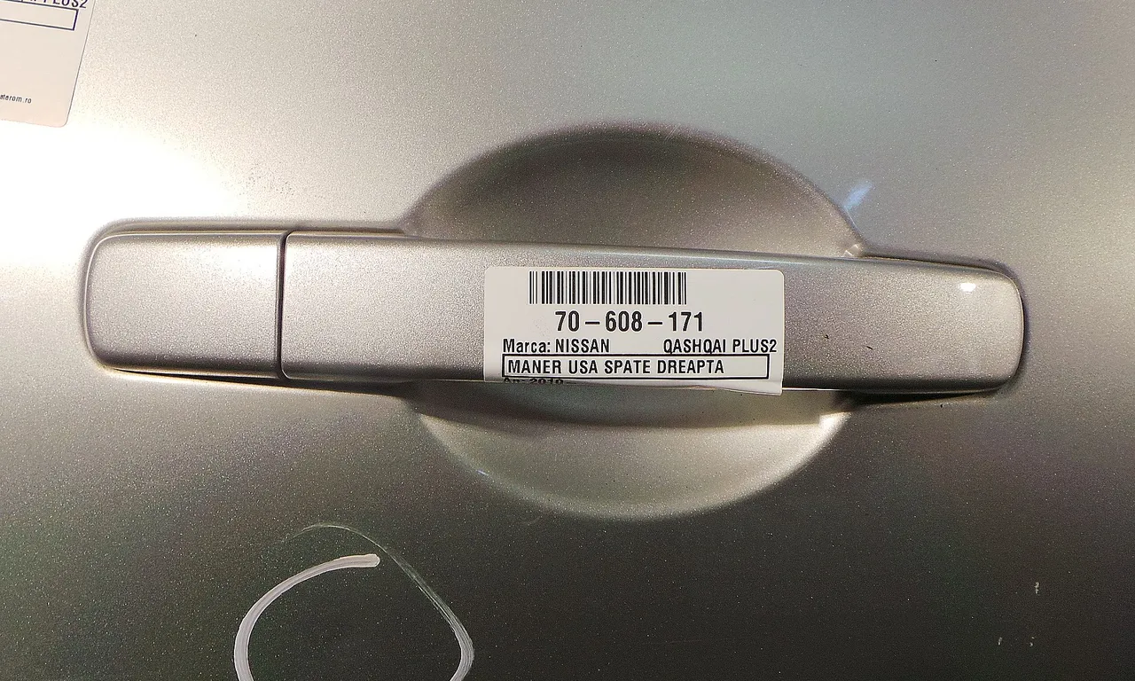 MANER USA SPATE DREAPTA NISSAN QASHQAI I 2006-2015