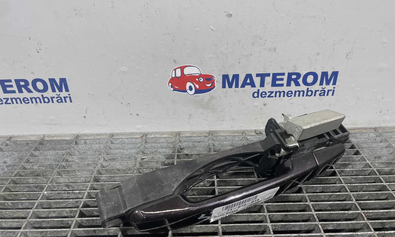 MANER USA SPATE STANGA NISSAN QASHQAI I 2006-2015