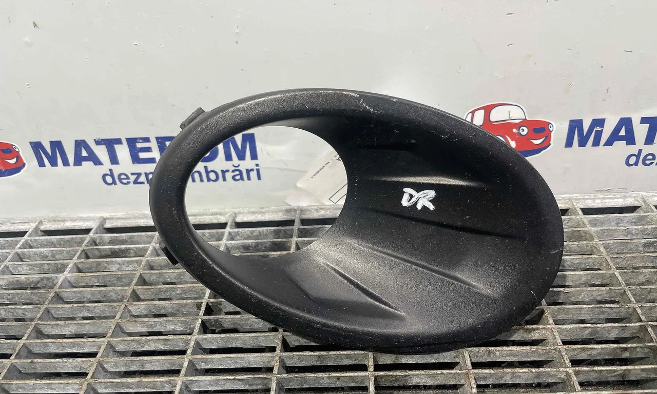 ORNAMENT HALOGEN NISSAN QASHQAI I 2006-2015
