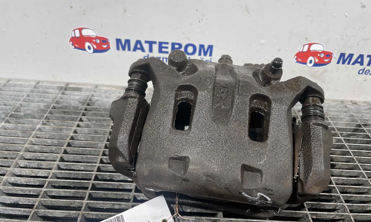 ETRIER FATA STANGA NISSAN QASHQAI I 2006-2015