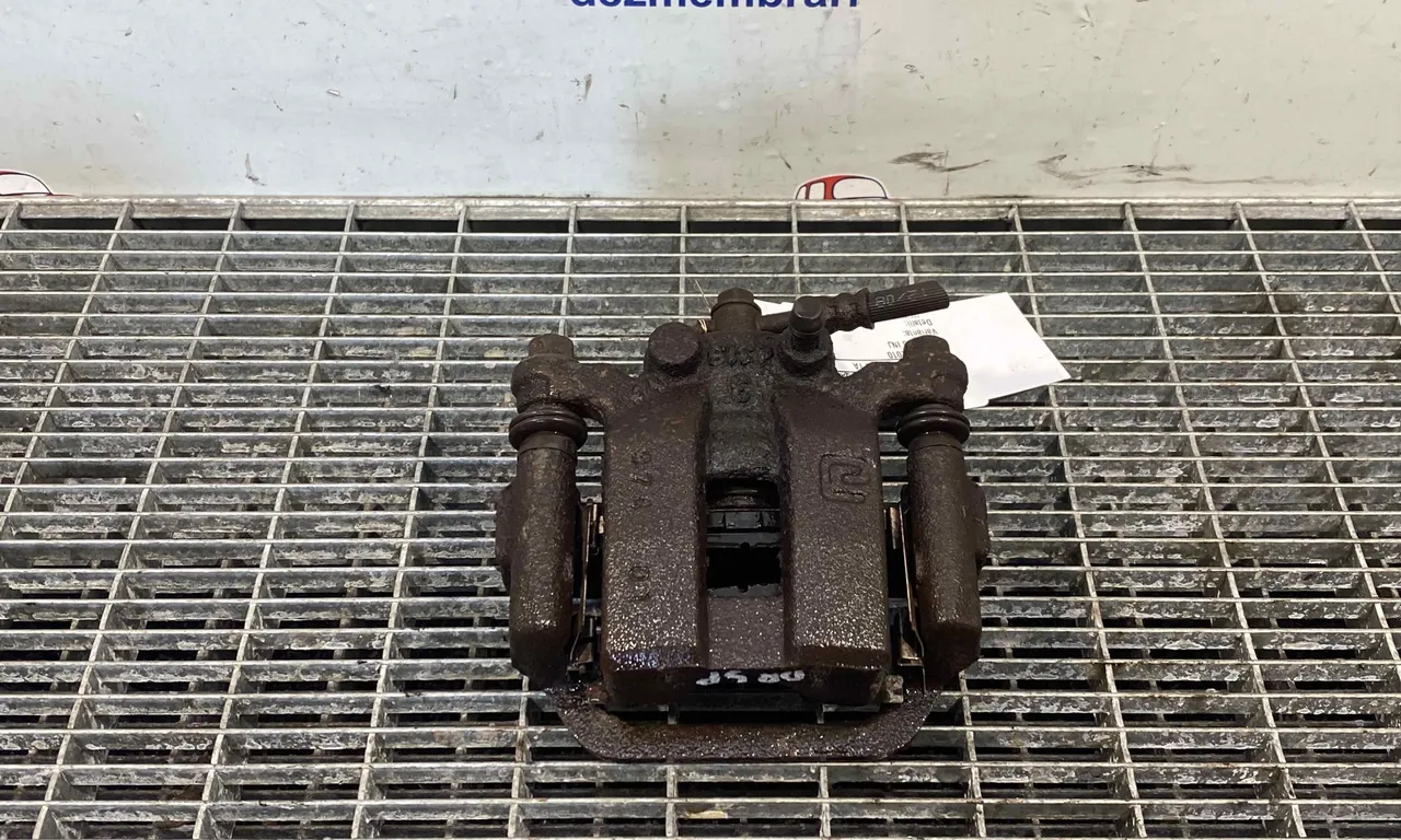 ETRIER SPATE DREAPTA NISSAN QASHQAI I 2006-2015