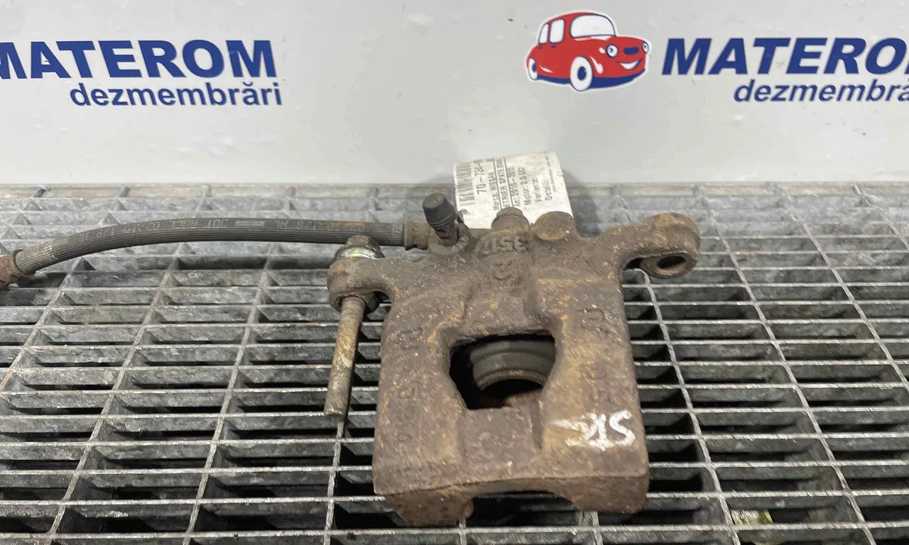 ETRIER SPATE STANGA NISSAN QASHQAI I 2006-2015