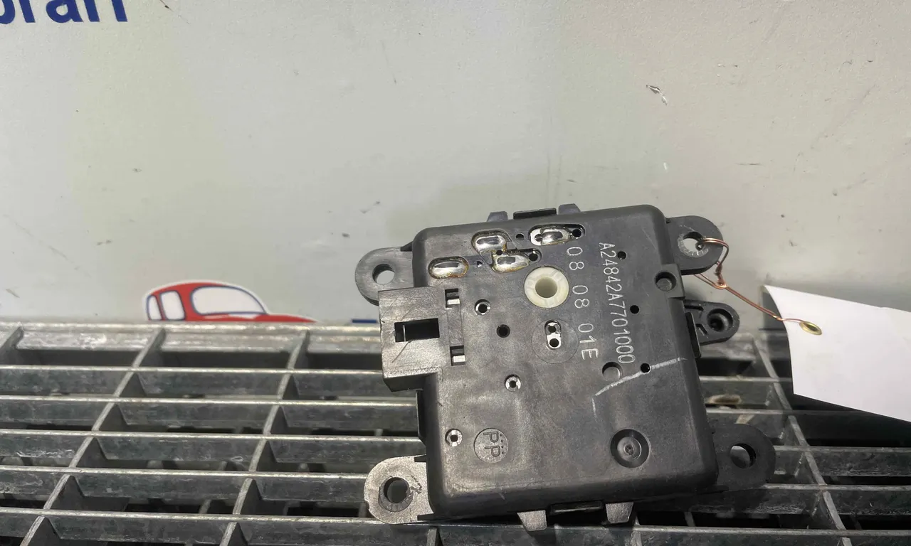 MOTORAS CLAPETA INCALZIRE NISSAN QASHQAI I 2006-2015