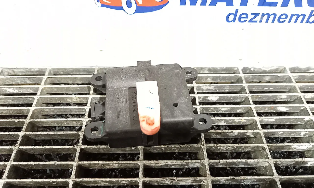 MOTORAS CLAPETA INCALZIRE NISSAN QASHQAI I 2006-2015