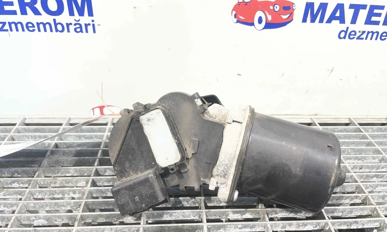 MOTORAS STERGATOR PARBRIZ NISSAN QASHQAI I 2006-2015