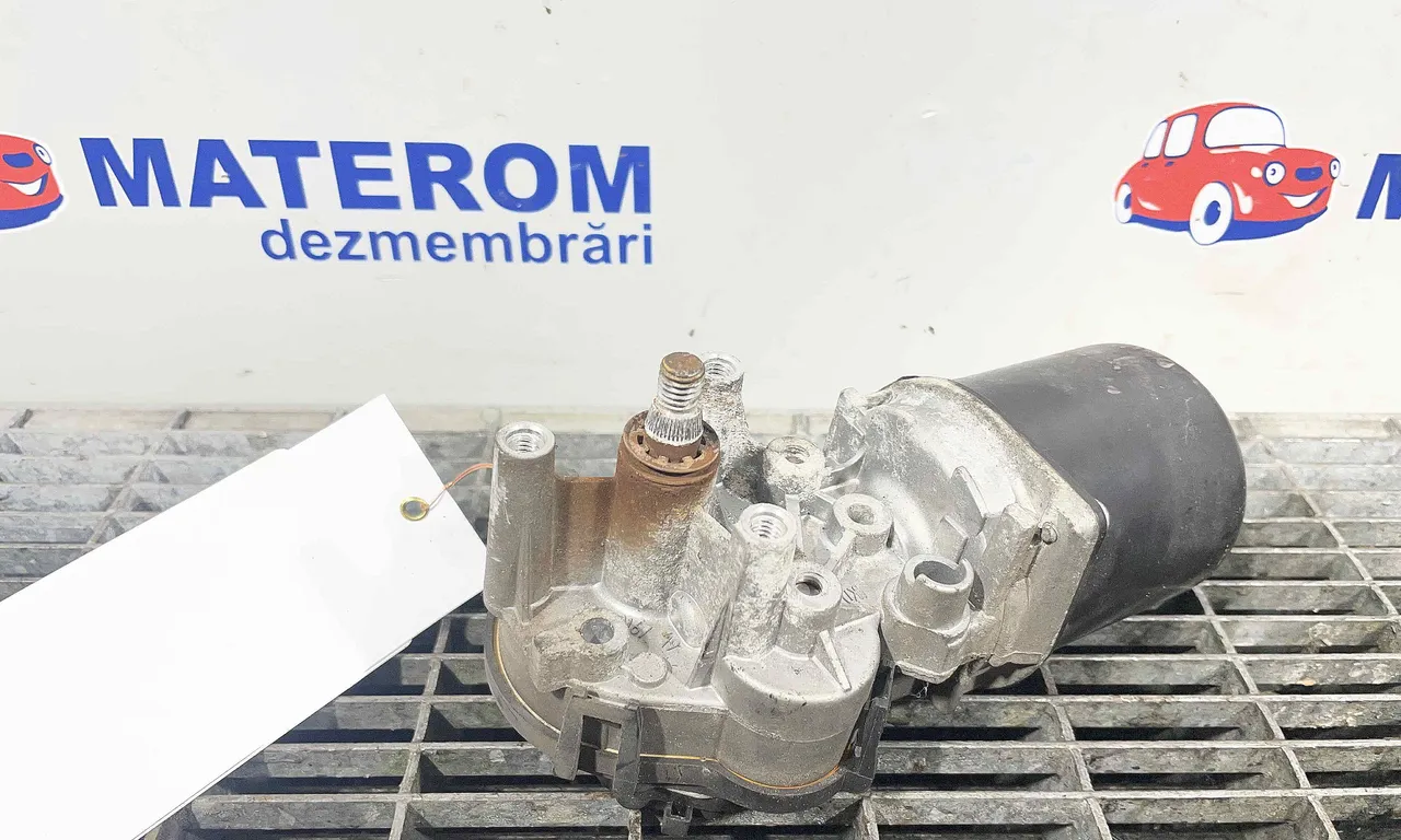 MOTORAS STERGATOR PARBRIZ NISSAN QASHQAI I 2006-2015