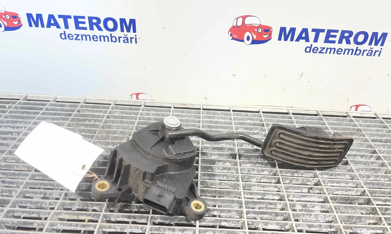 PEDALA ACCELERATIE NISSAN QASHQAI I 2006-2015