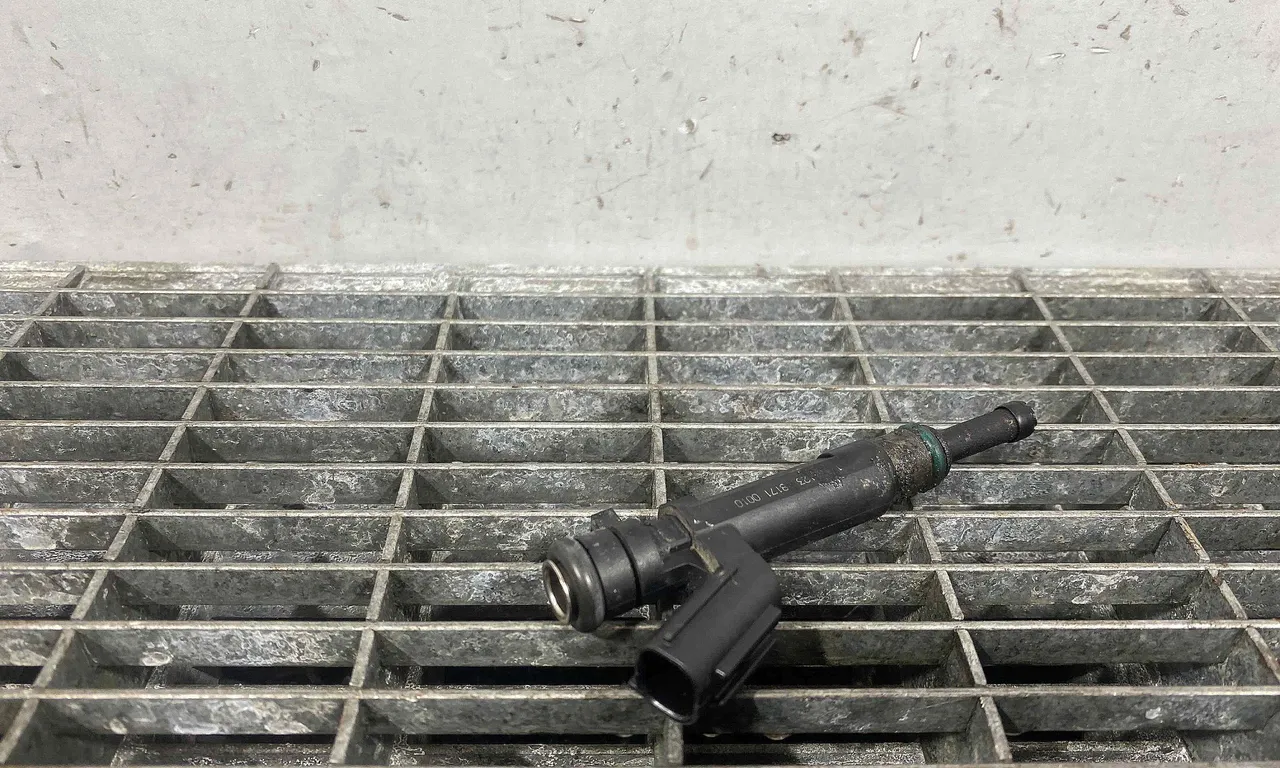 INJECTOR NISSAN QASHQAI I 2006-2015