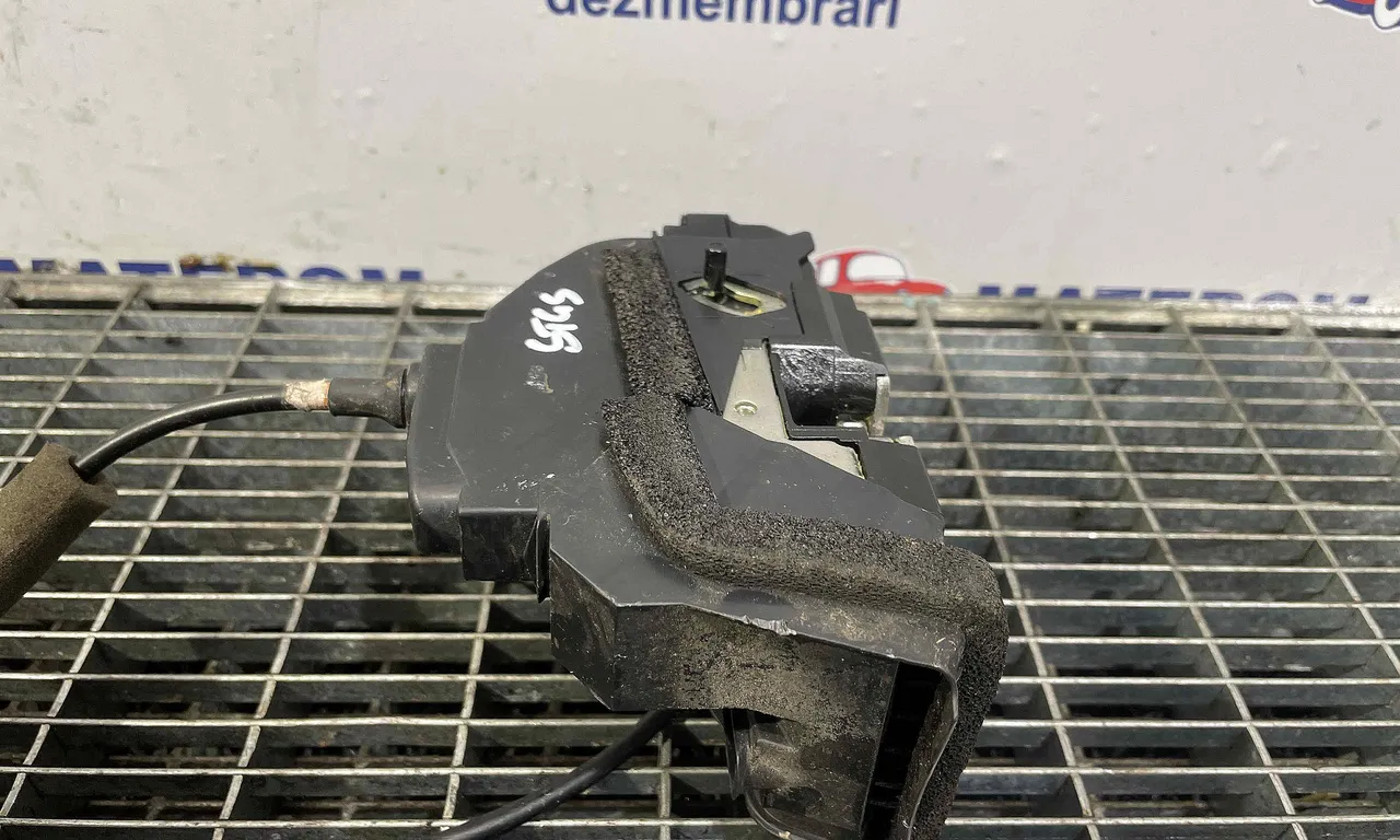 INCUIETOARE USA SPATE STANGA NISSAN QASHQAI II 2013-2017