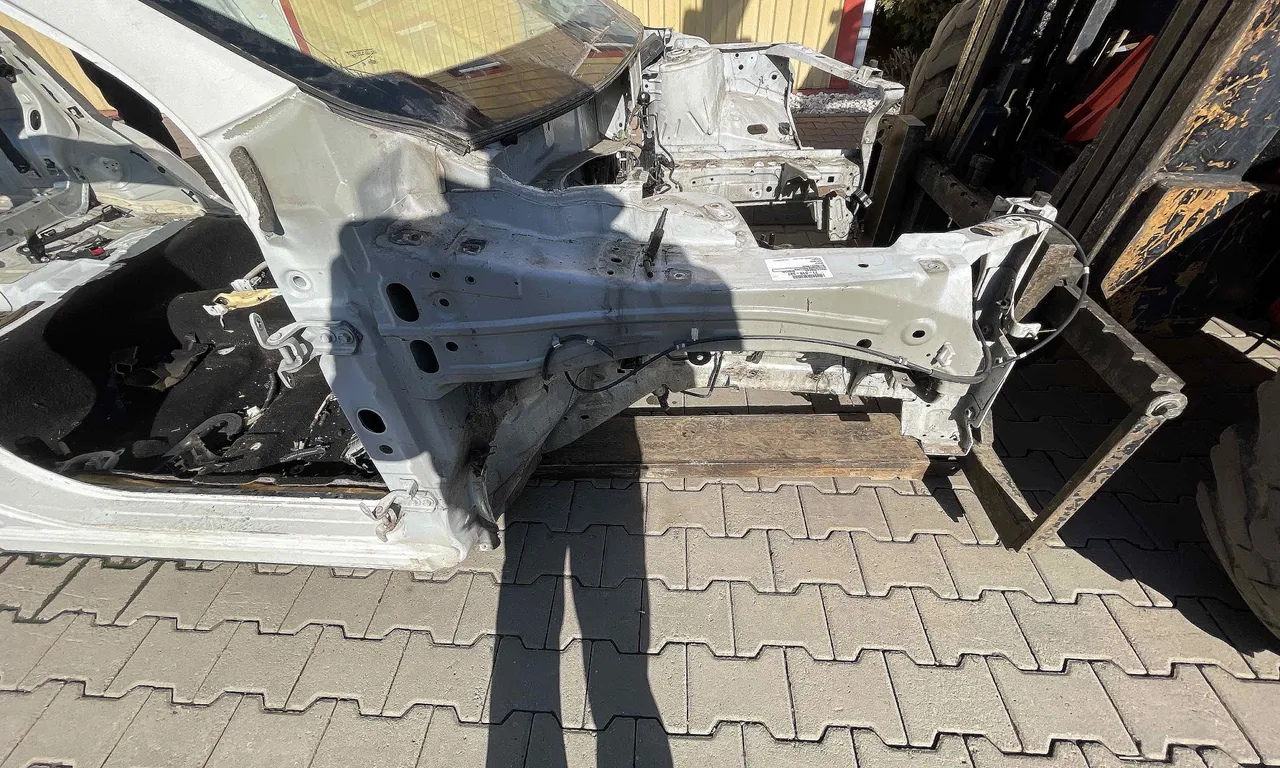 LONJERON DREAPTA NISSAN QASHQAI II 2013-2017