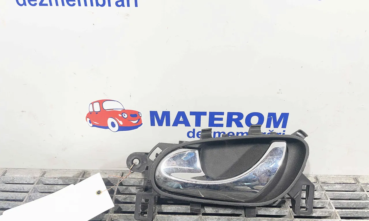 MANER USA FATA STANGA NISSAN QASHQAI II 2013-2017