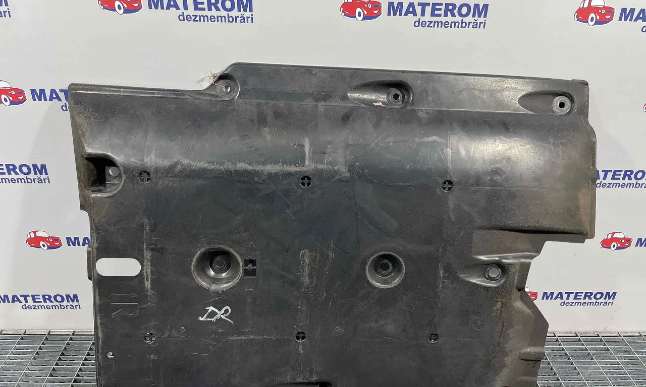 SCUT SUB MASINA NISSAN QASHQAI II 2013-2017