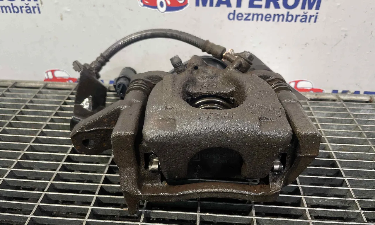 ETRIER SPATE STANGA NISSAN QASHQAI II 2013-2017
