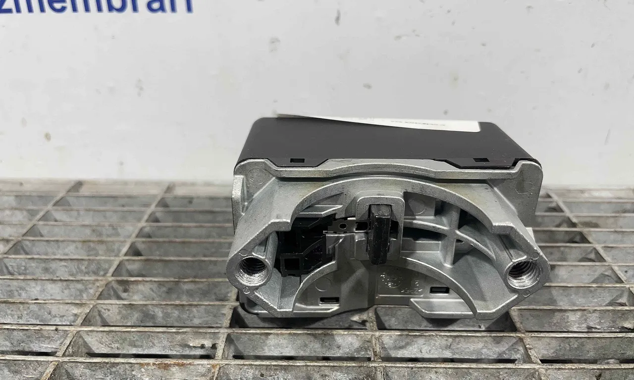 BLOCATOR VOLAN NISSAN QASHQAI II 2013-2017