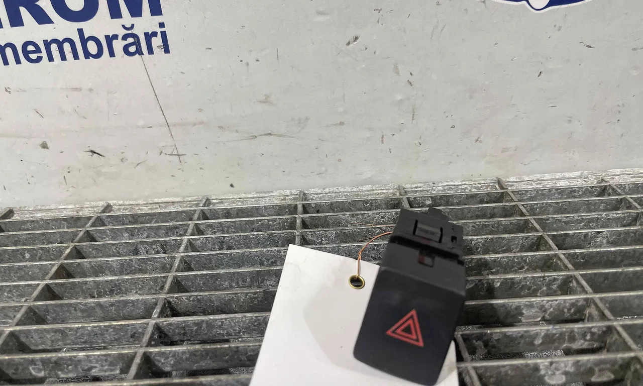 INTRERUPATOR AVARIE NISSAN QASHQAI II 2013-2017