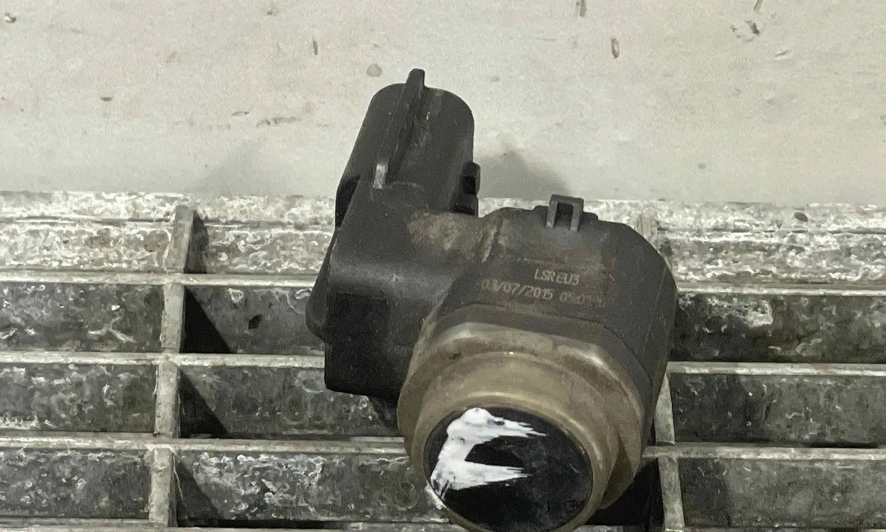 SENZOR PARCARE FATA NISSAN QASHQAI II 2013-2017