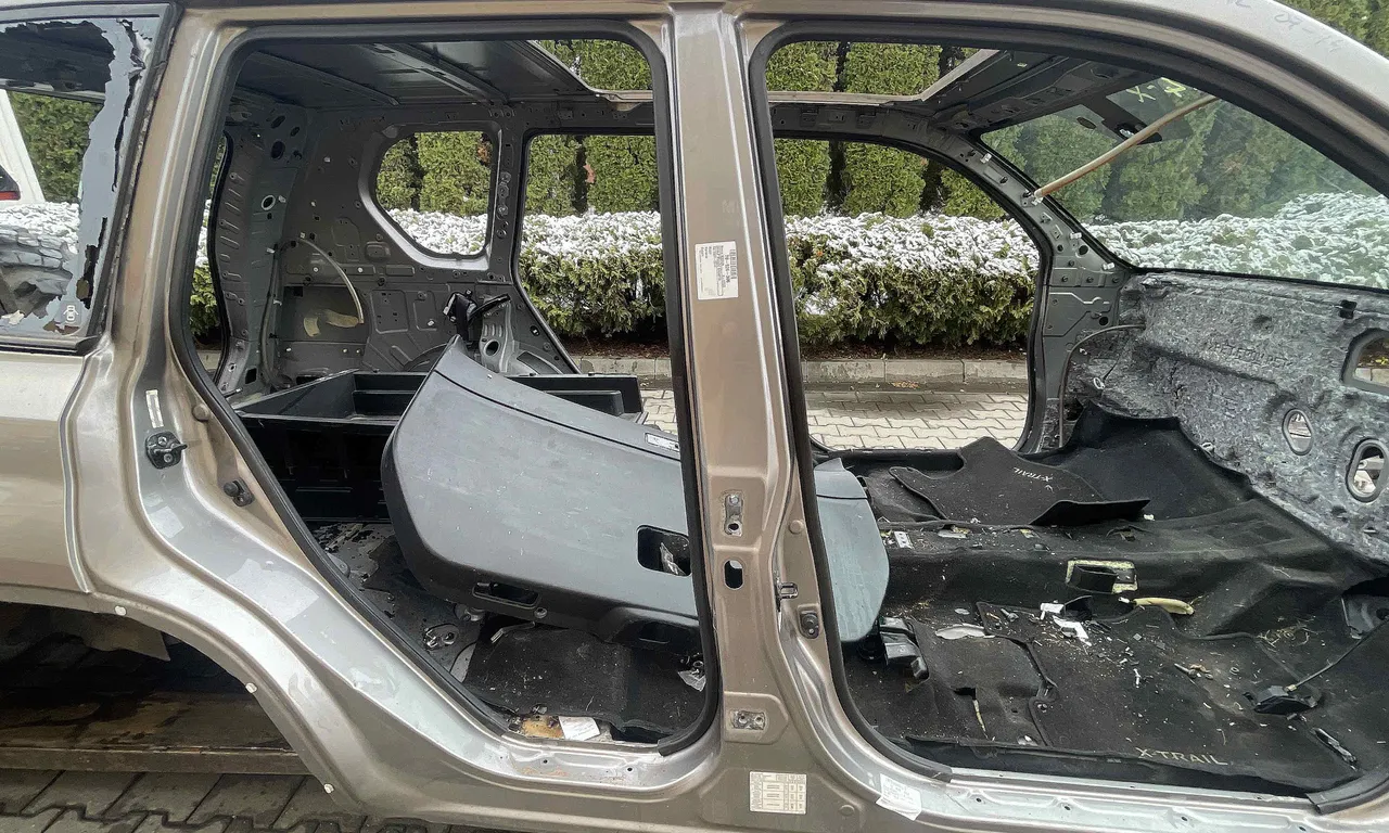 STALP MIJLOC DREAPTA NISSAN X-TRAIL II 2007-2018