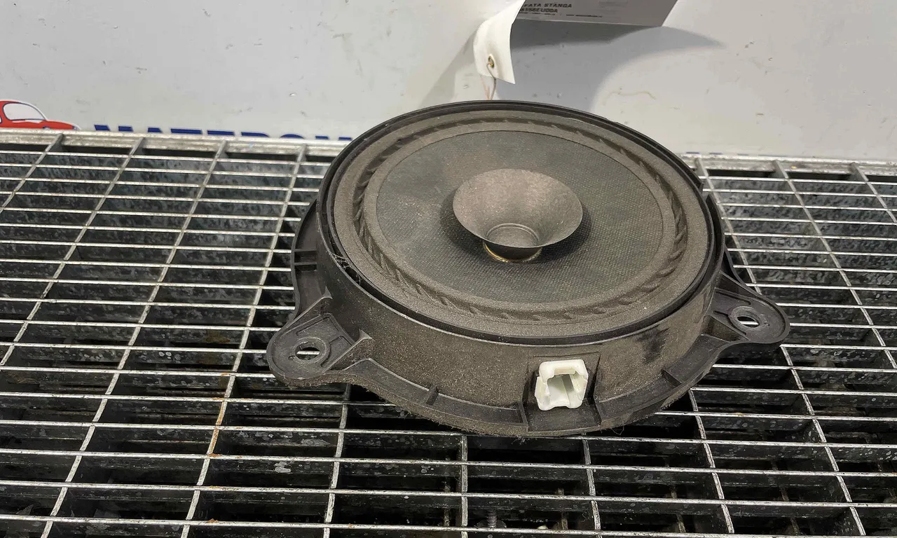 DIFUZOR AUDIO NISSAN X-TRAIL II 2007-2018
