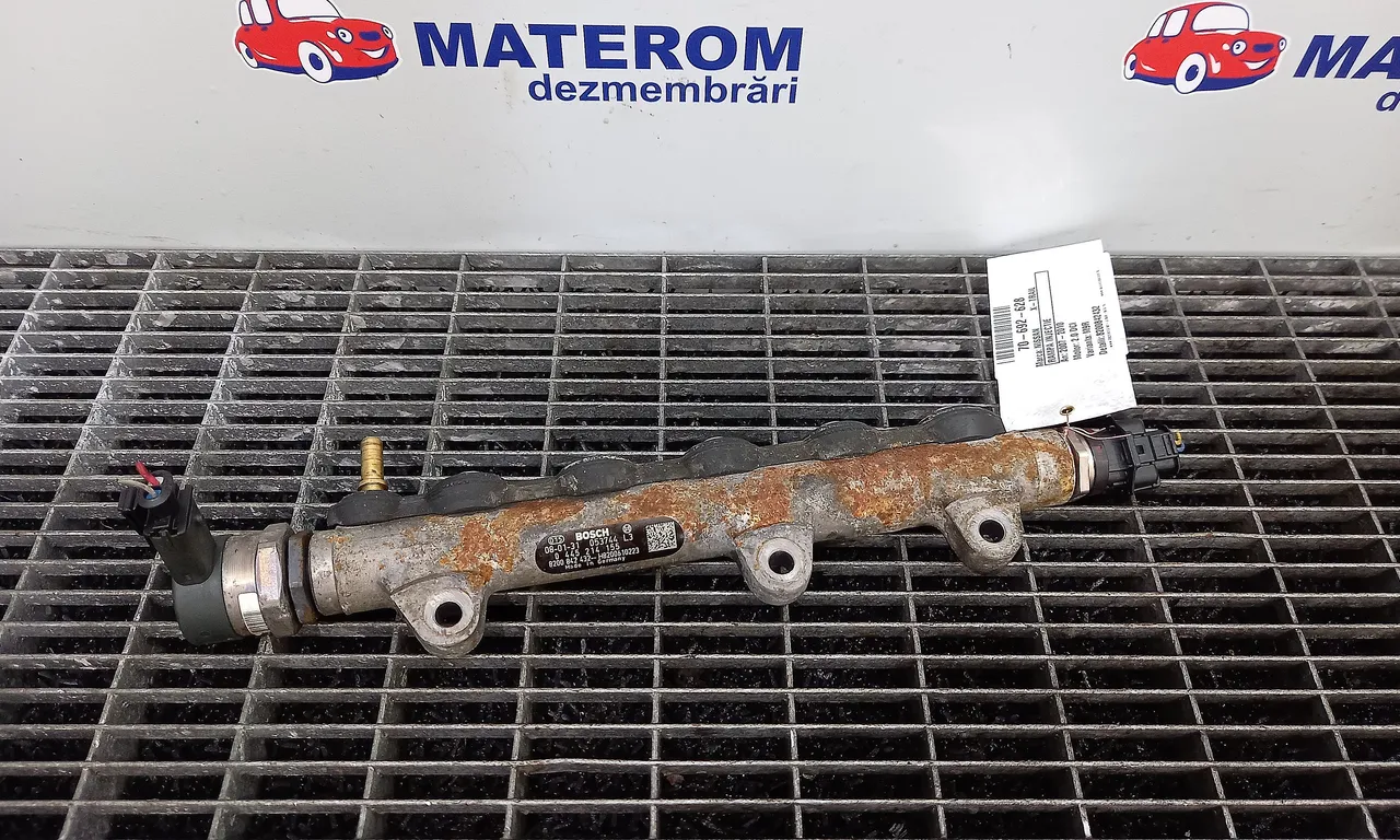 RAMPA INJECTIE NISSAN X-TRAIL II 2007-2018