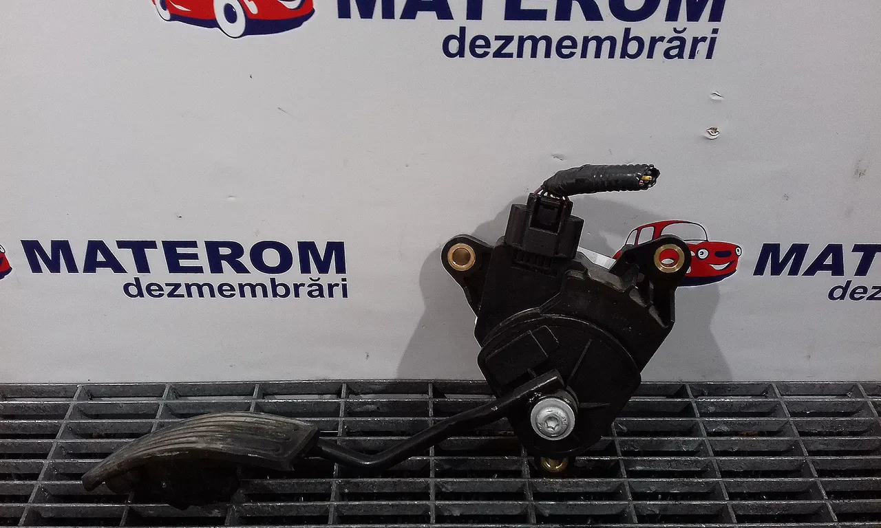 PEDALA ACCELERATIE NISSAN X-TRAIL II 2007-2018
