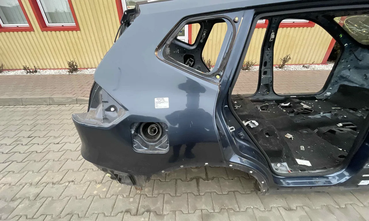 ARIPA SPATE DREAPTA NISSAN X-TRAIL III 2013-2018