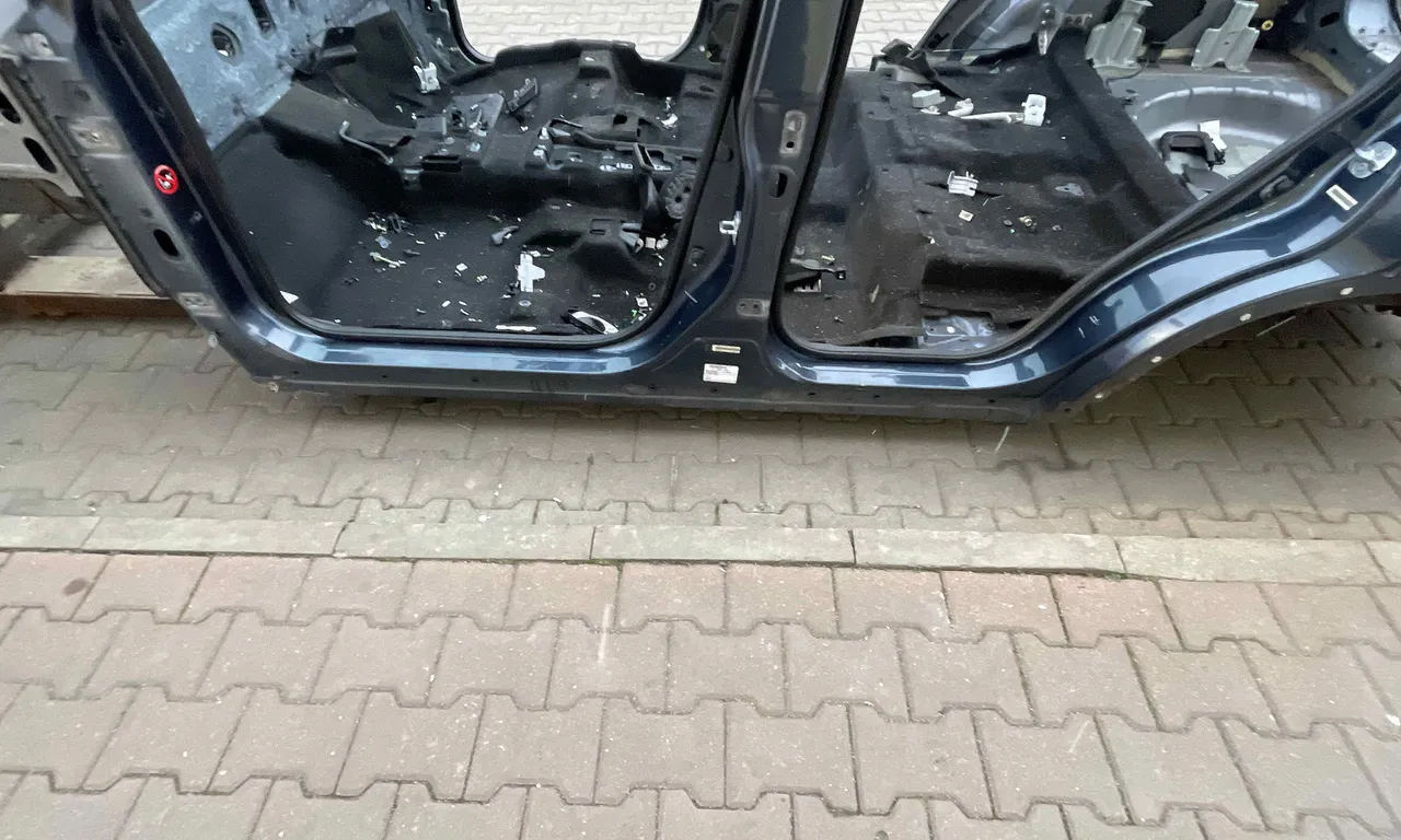 PRAG STANGA NISSAN X-TRAIL III 2013-2018