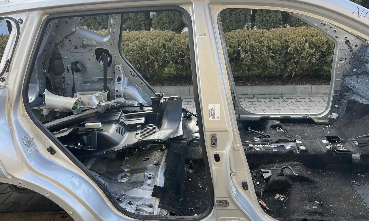 STALP MIJLOC DREAPTA NISSAN X-TRAIL III 2013-2018