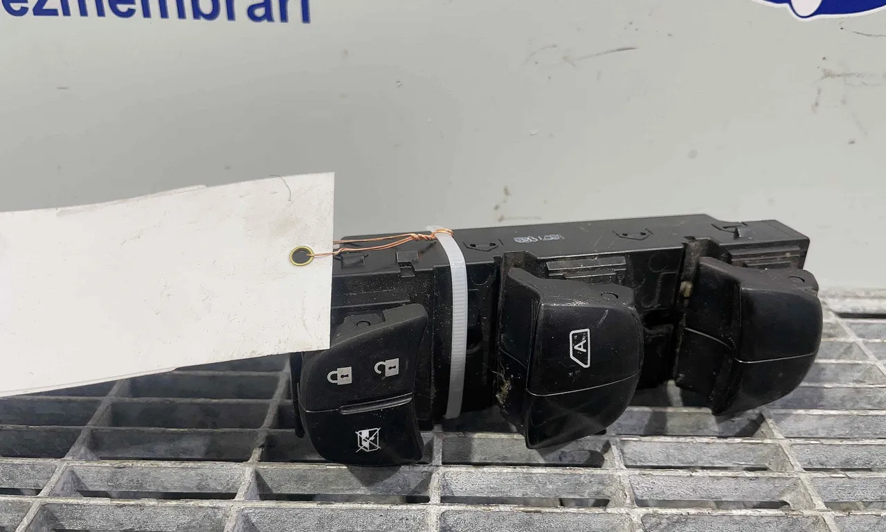 INTRERUPATOR GEAMURI NISSAN X-TRAIL III 2013-2018