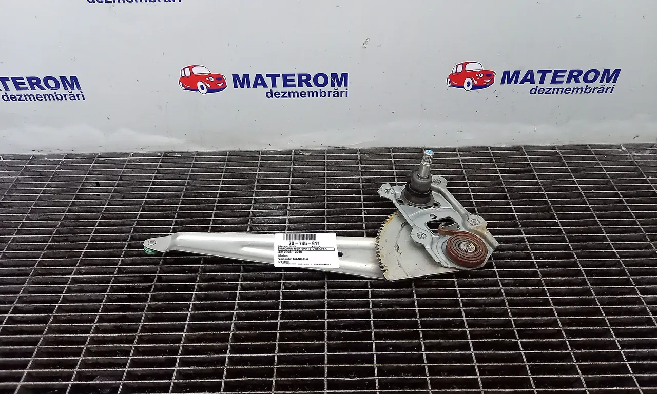 MACARA USA SPATE DREAPTA OPEL AGILA B 2008-2014