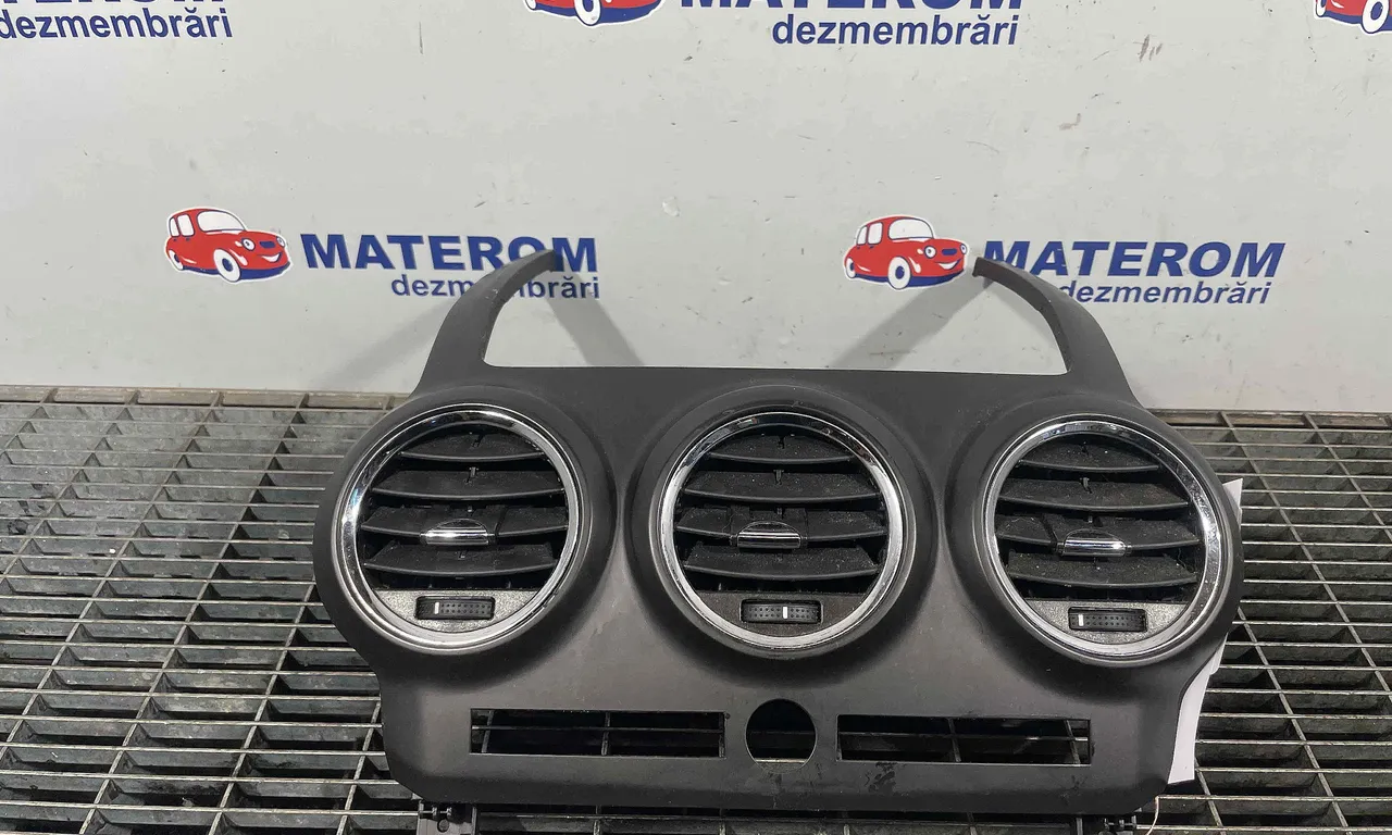 GRILA BORD OPEL ANTARA A 2006-2017