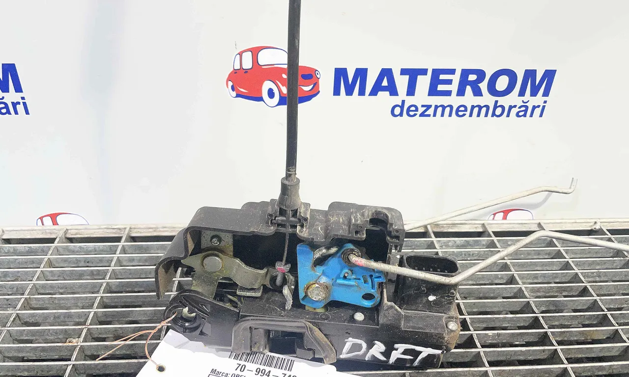 INCUIETOARE USA FATA DREAPTA OPEL ANTARA A 2006-2017