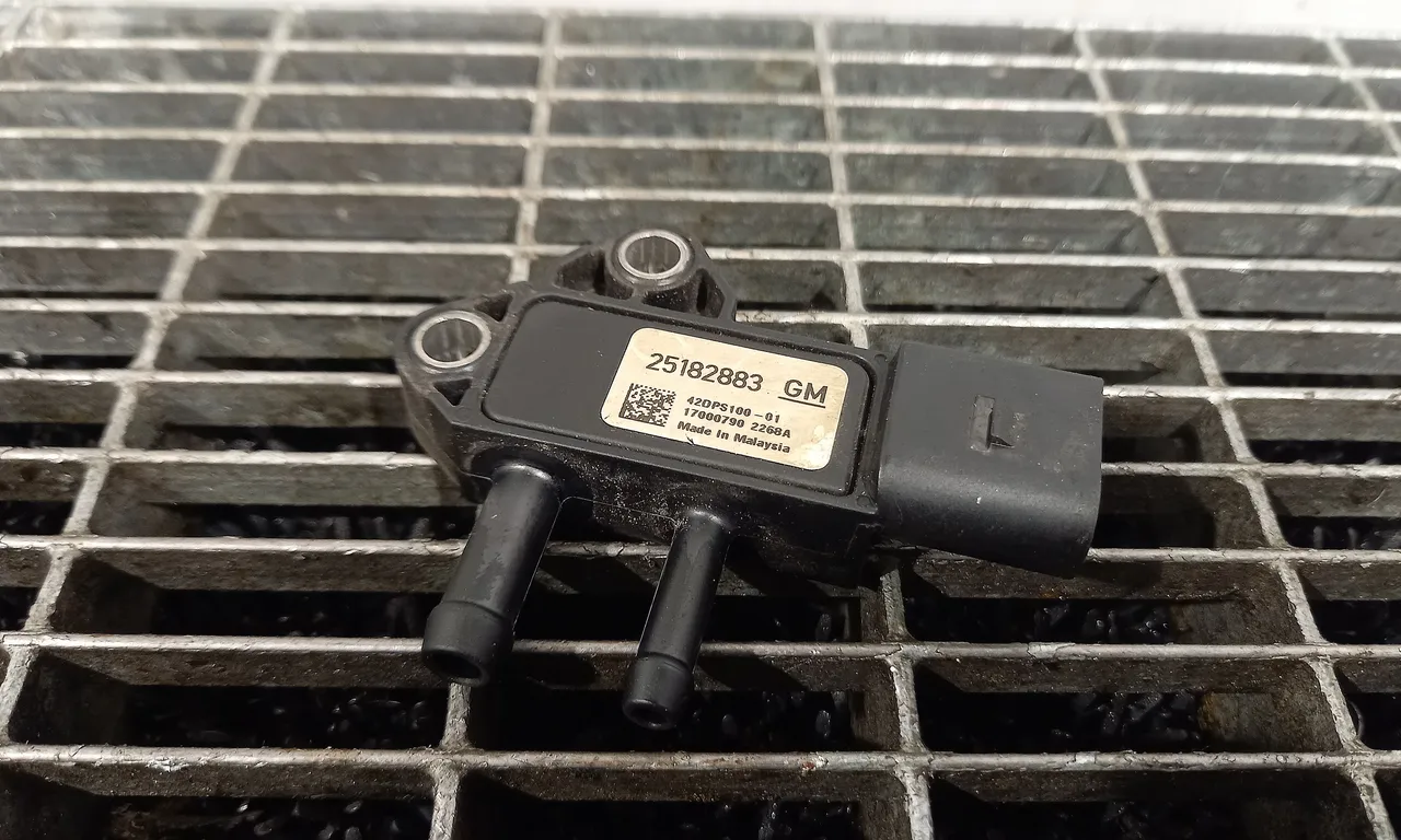 SENZOR FILTRU PARTICULE OPEL ANTARA A 2006-2017