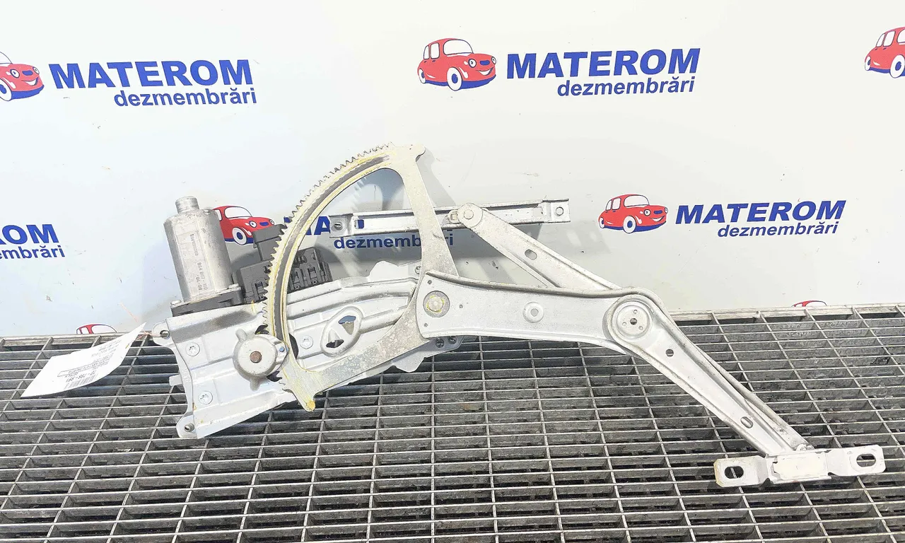 MACARA USA FATA DREAPTA OPEL ASTRA H 2004-2014