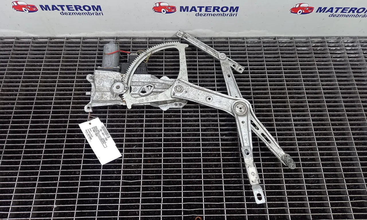 MACARA USA FATA DREAPTA OPEL ASTRA H 2004-2014