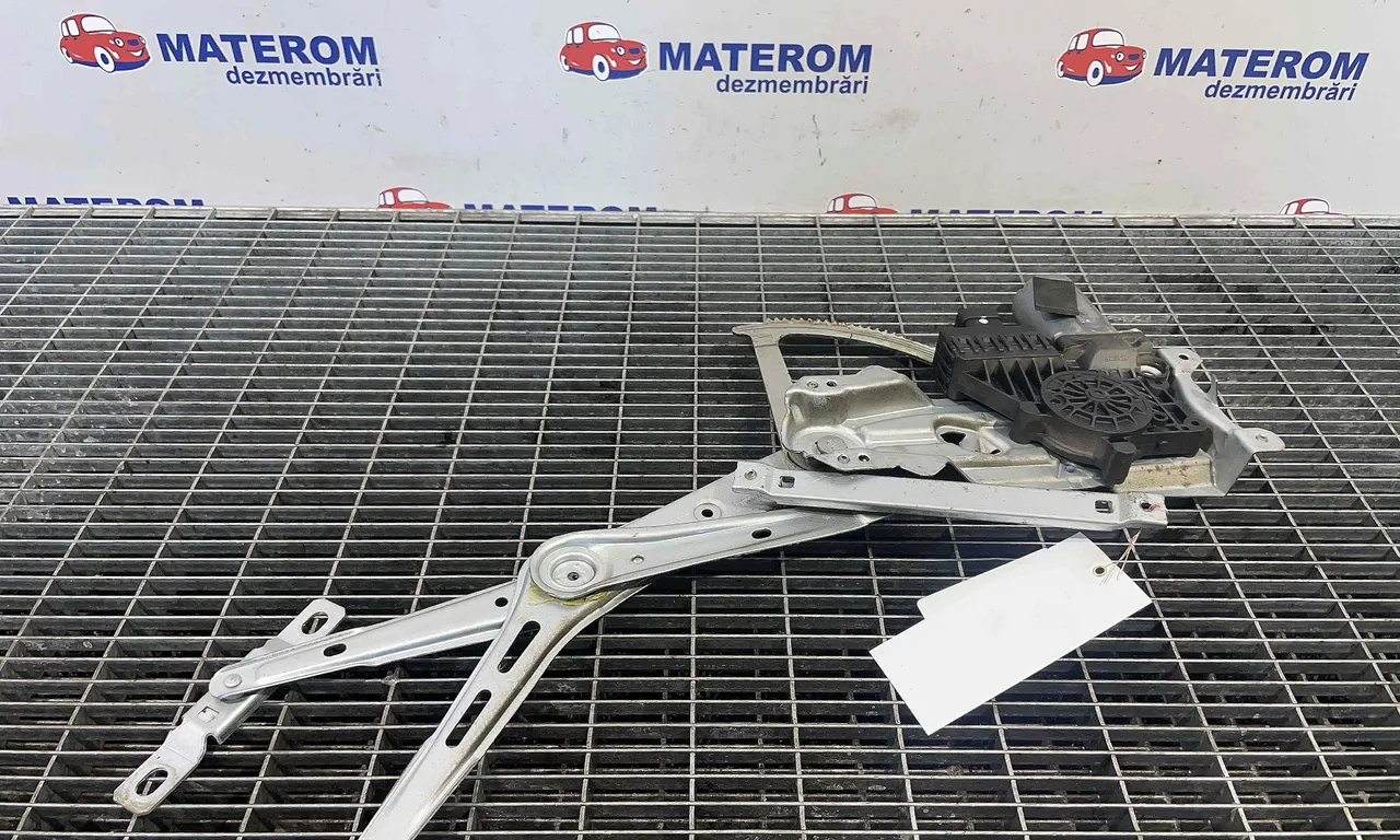 MACARA USA FATA DREAPTA OPEL ASTRA H 2004-2014