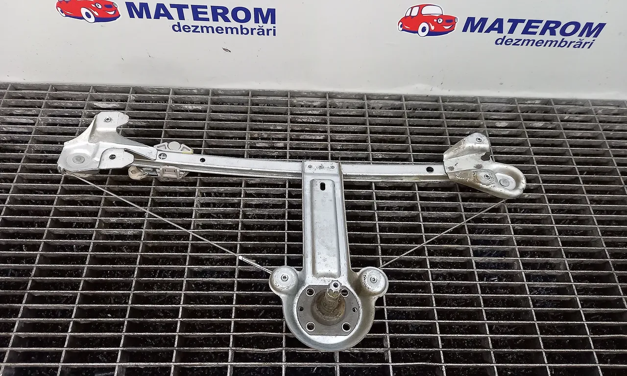 MACARA USA SPATE DREAPTA OPEL ASTRA H 2004-2014