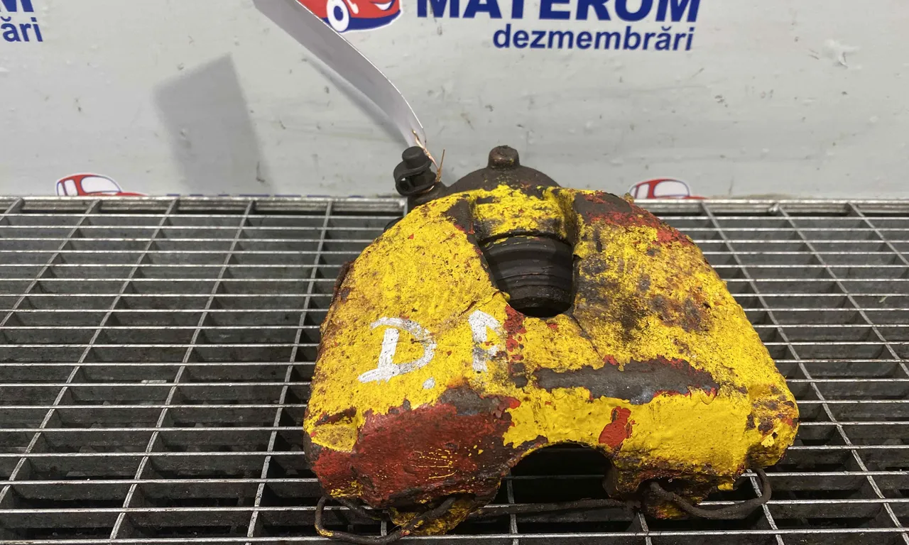 ETRIER FATA DREAPTA OPEL ASTRA H 2004-2014