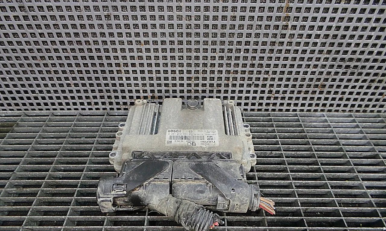 CALCULATOR MOTOR OPEL ASTRA H 2004-2014