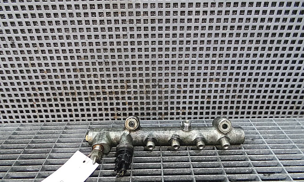 RAMPA INJECTIE OPEL ASTRA H 2004-2014