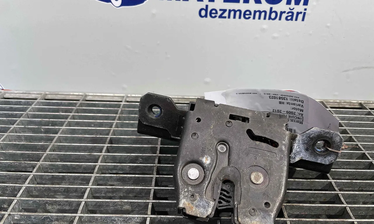 INCUIETOARE HAION OPEL ASTRA J 2009-2016