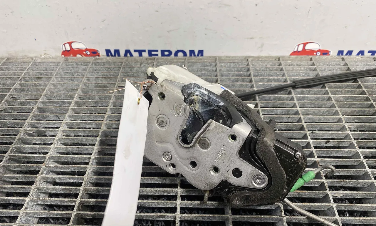 INCUIETOARE USA FATA DREAPTA OPEL ASTRA J 2009-2016