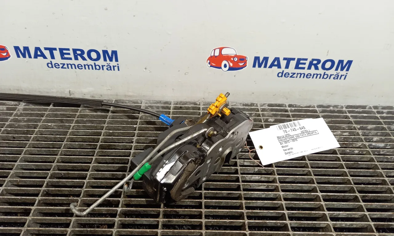 INCUIETOARE USA FATA DREAPTA OPEL ASTRA J 2009-2016