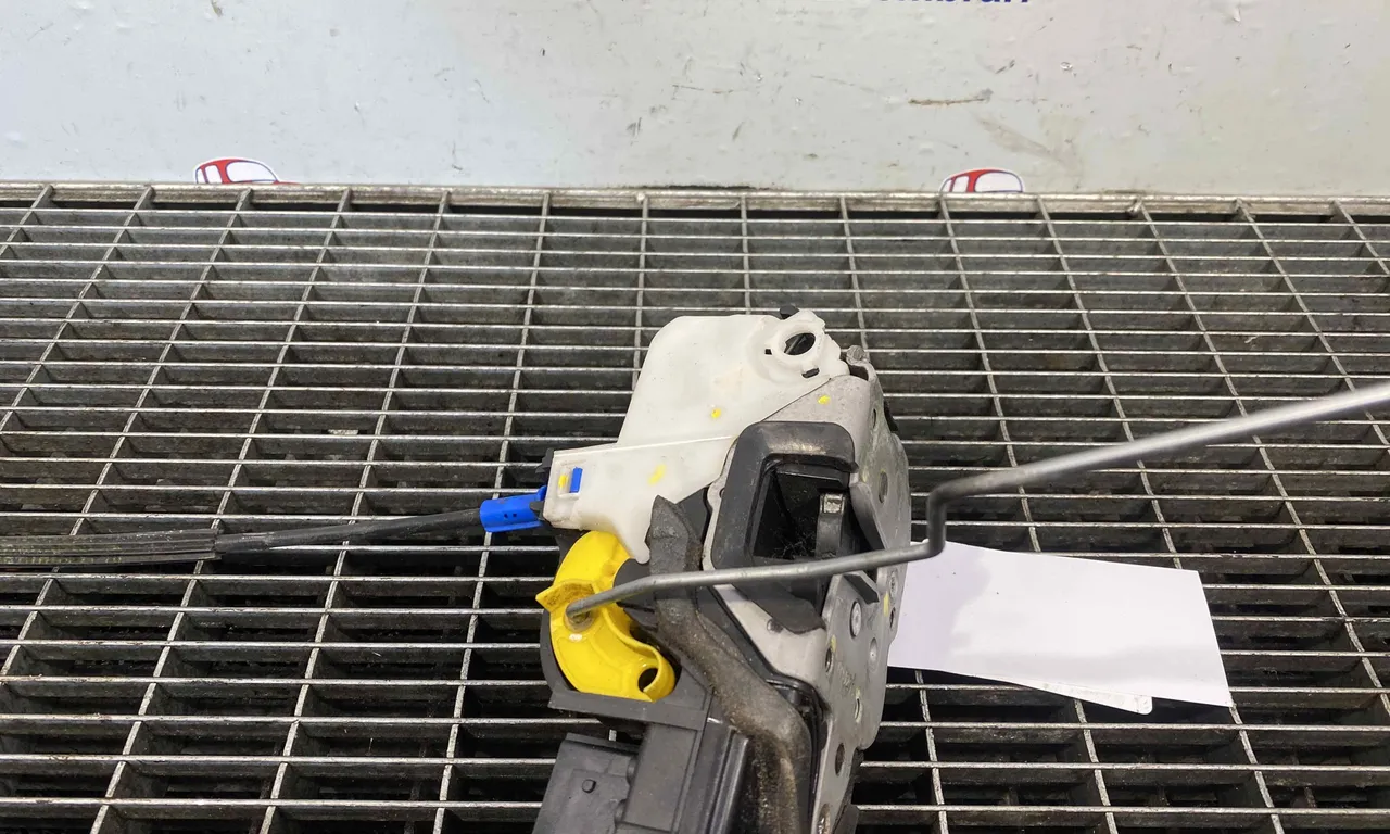INCUIETOARE USA FATA STANGA OPEL ASTRA J 2009-2016