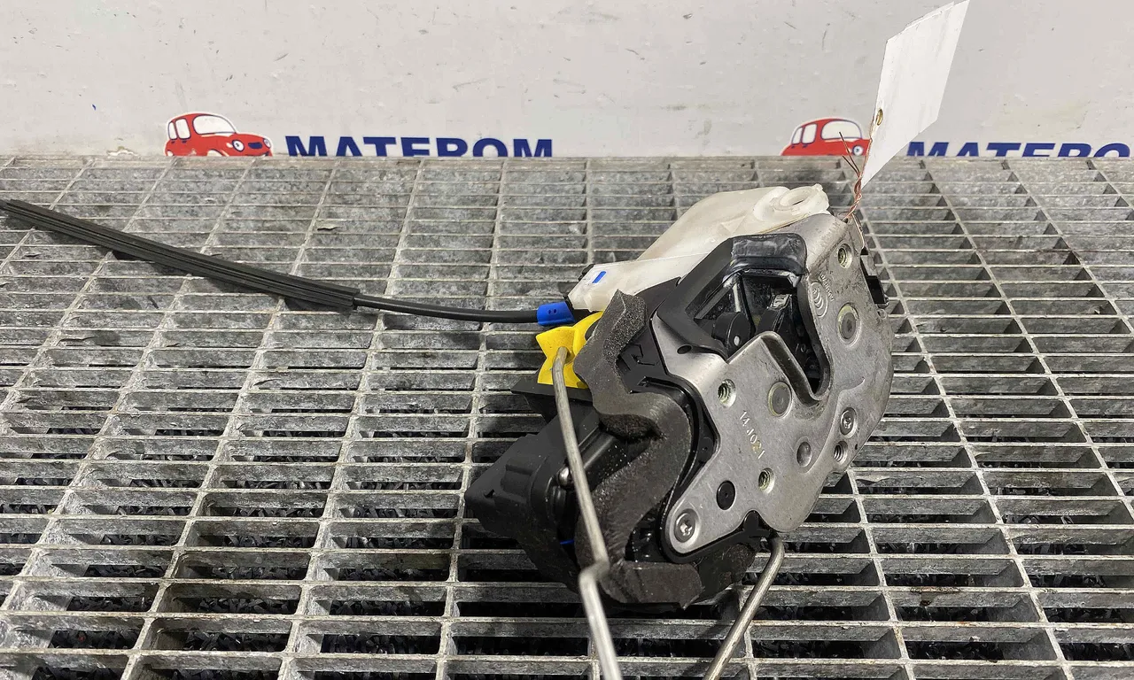 INCUIETOARE USA FATA STANGA OPEL ASTRA J 2009-2016