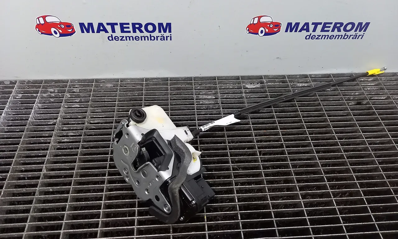 INCUIETOARE USA SPATE DREAPTA OPEL ASTRA J 2009-2016